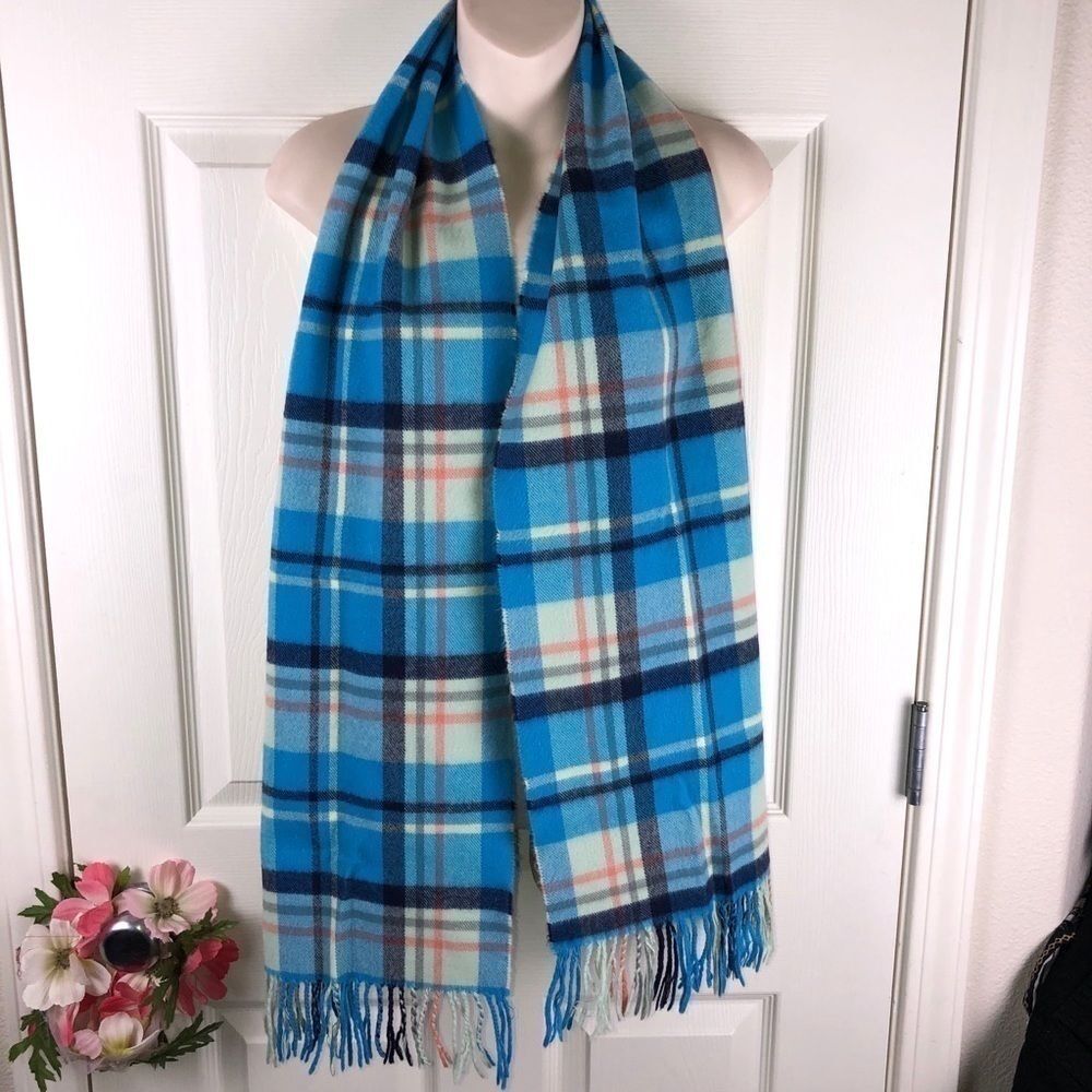 D&Y Softer then Cashmere blue plaid scarf wrap